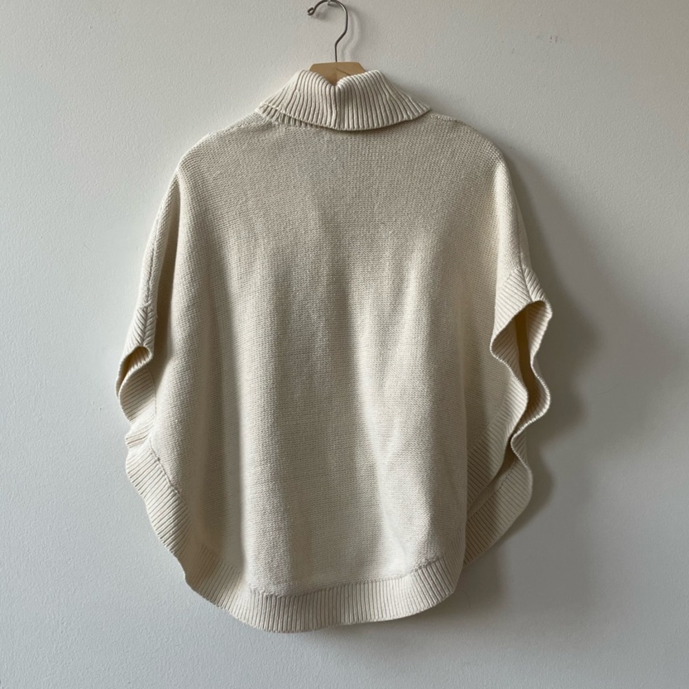 Women's Sweater Poncho - Picture 2 of 3